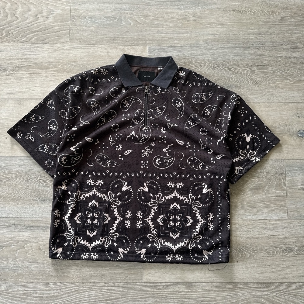 PacSun Mesh Zip Paisley Shirt Size Medium Men's